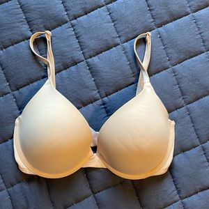 PINK by Victoria’s Secret | Wear Everywhere Push Up Bra | 32D